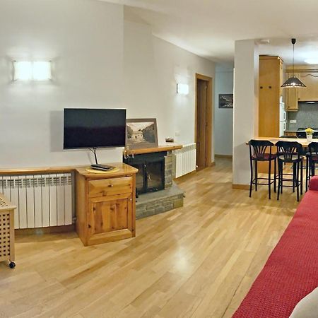 エステリ・ダネウApartamento Casovallアパートメント エクステリア 写真
