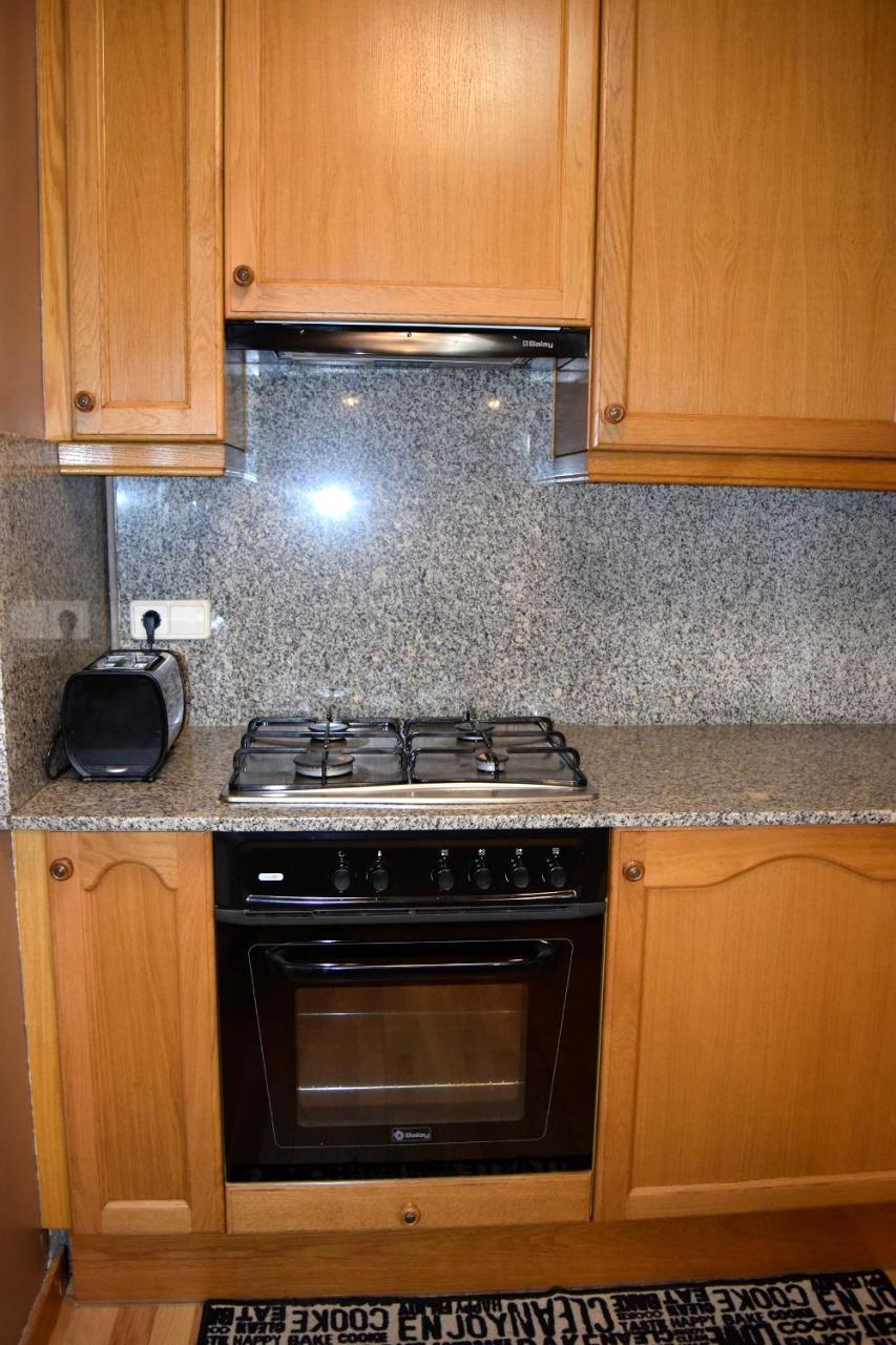 エステリ・ダネウApartamento Casovallアパートメント エクステリア 写真
